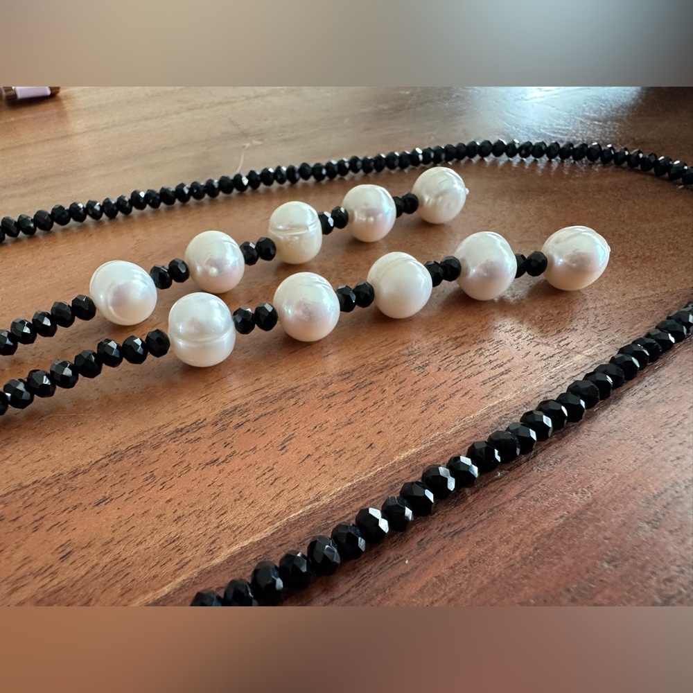 NWOT JCrew Pearl and Black Lariat Necklace
